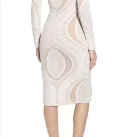Sndy’s NWT white with nude lining so beautiful. Never got to wear Size 2-4 sold - Picture 3 of 6